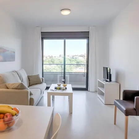 Pierre & Apartment *